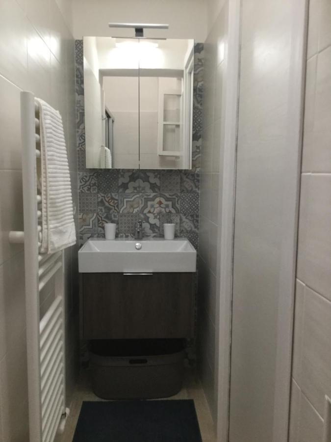 Casa Vittoria - A Pochi Passi Da Porta Romana Lägenhet Siena Exteriör bild